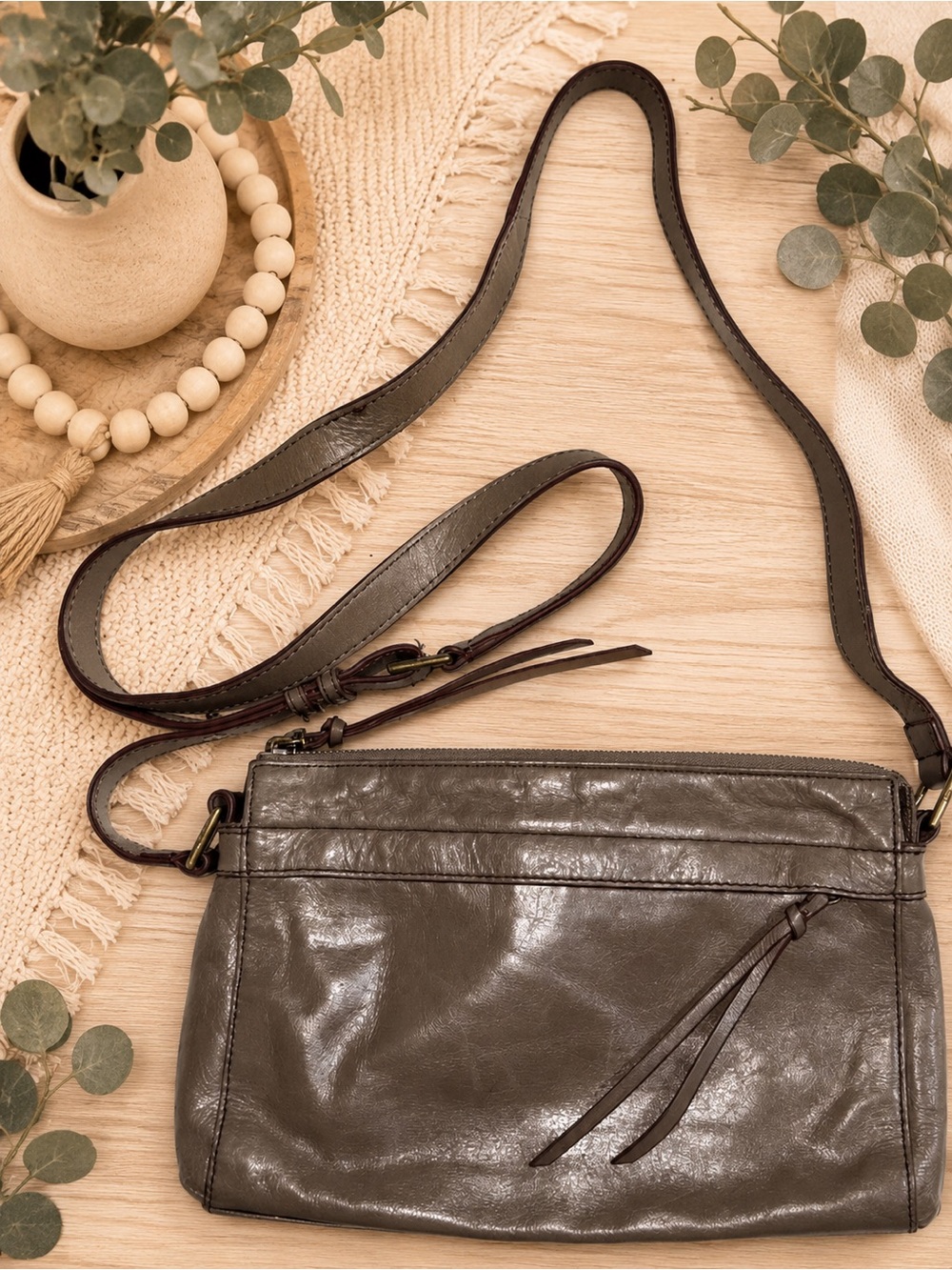 🤎 HOBO Leather Crossbody Bag – Taupe/Brown